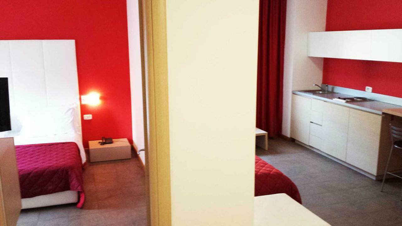Hotel Relais Del Lago Marta Extérieur photo